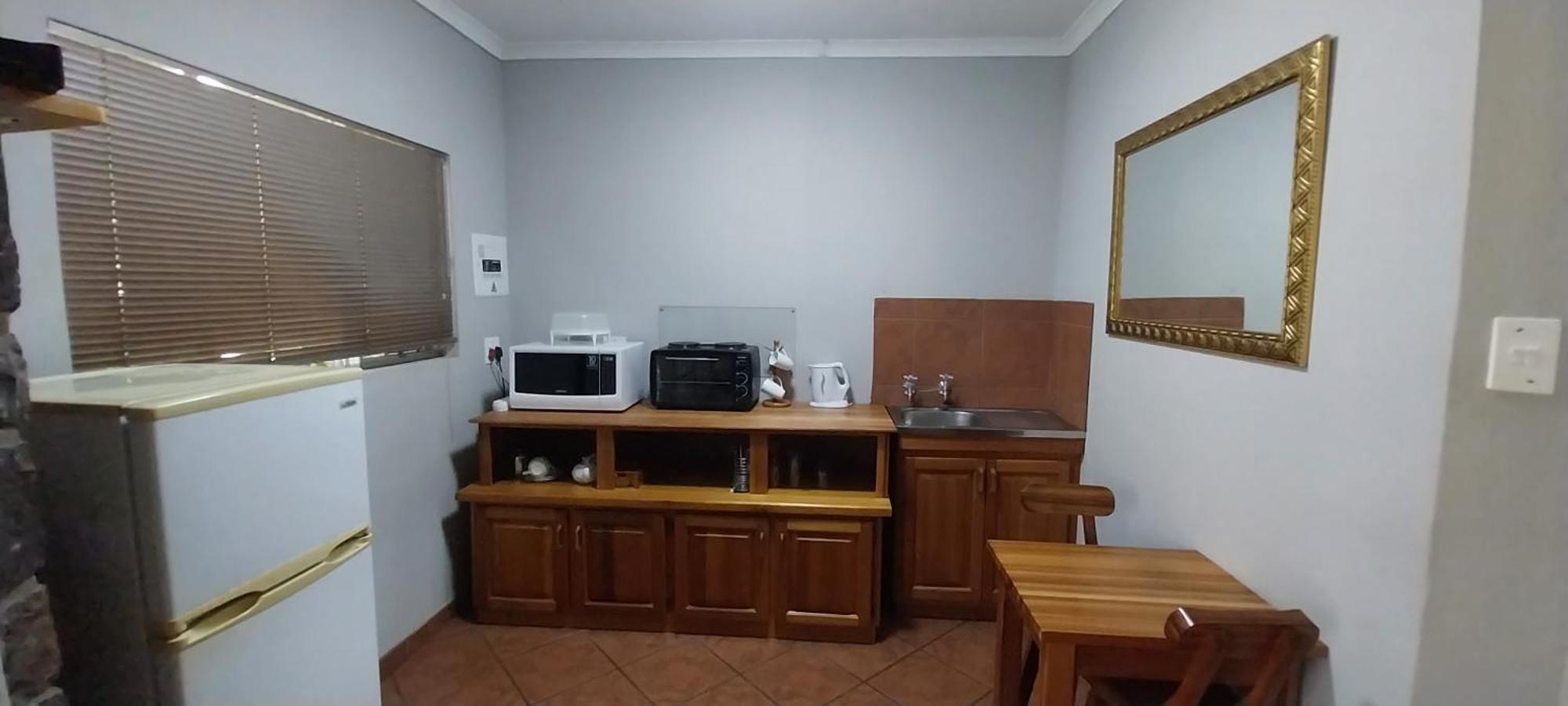 Selati 103 Guest Cottages มาเลเลน ภายนอก รูปภาพ